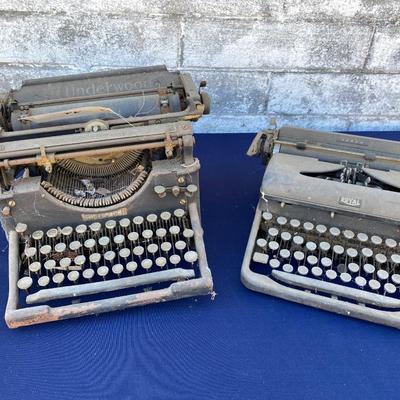 Vintage typewriter lot