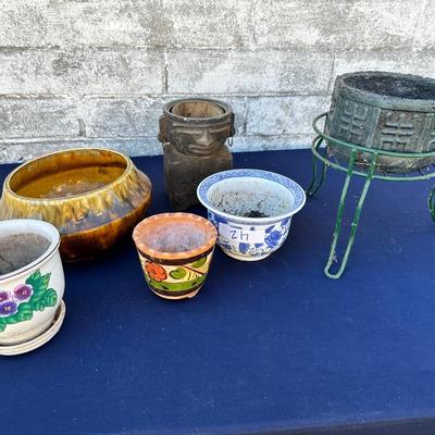 Misc. Garden Planter Lot