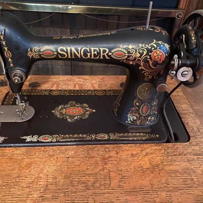 Antique Singer Foot Pedal Sewing Machine
