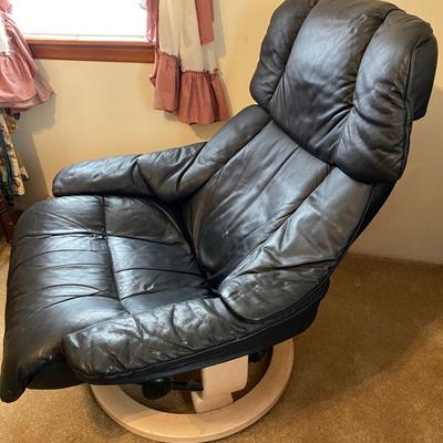 Blue Leather Reclining Chair