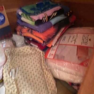 Closet Contents Lot