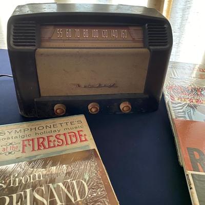Vintage Vinyl Album, Radio Lot