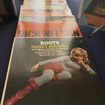 Vintage Vinyl Album, Radio Lot