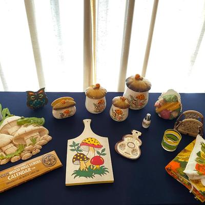 Vintage Mushroom DÃ©cor Lot