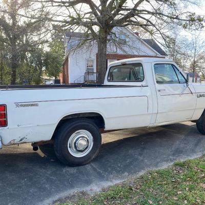 1984 Dodge Ram Prospector 250