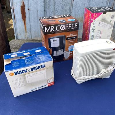 A small appliance lot