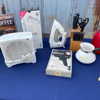 A small appliance lot