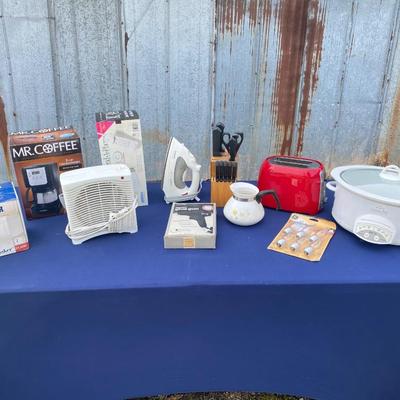 A small appliance lot