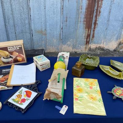 Vintage Collectible Lot