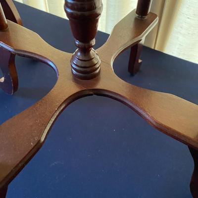 Corner Chair, Accent Table lot