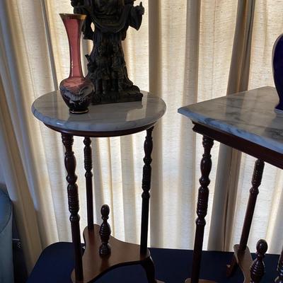 Corner Chair, Accent Table lot