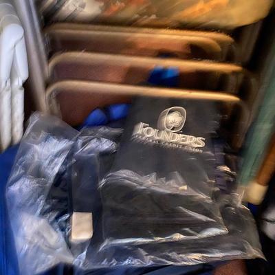 Closet Contents Lot