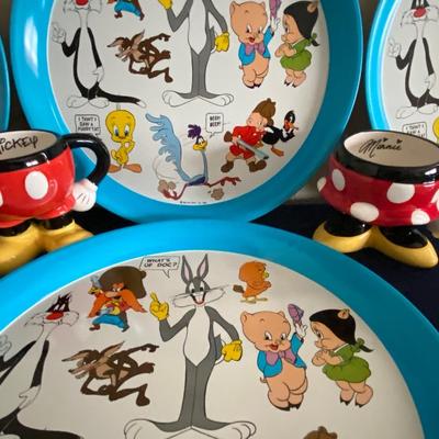 Vintage Warner Bros. Looney Tunes Serving Tray Lot
