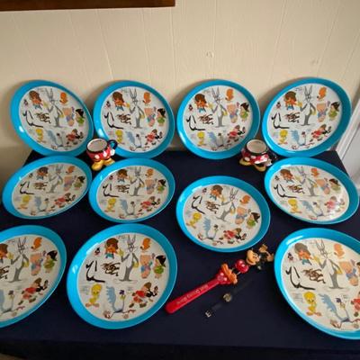 Vintage Warner Bros. Looney Tunes Serving Tray Lot
