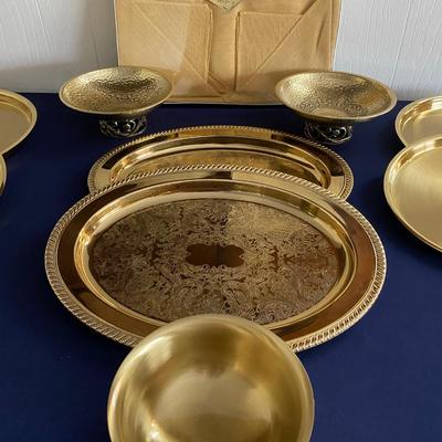 Brass Serving Lot