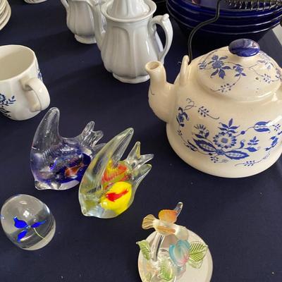 Blue & White Household Lot