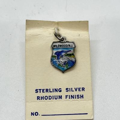 LOT 136: Five Sterling Silver Souvenier Charms - Wildwood, Atlantic City, CapeCod, Washington DC and Statue of Liberty