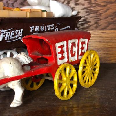 LOT27M: Vintage Produce & Ice Cart Models