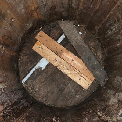 LOT 30R: Vintage Wooden Barrel w/Wooden Tree Slab Top