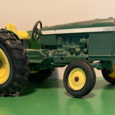 LOT:63: John Deere Die Cast Tractors & Wagons