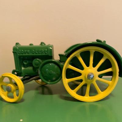 LOT:63: John Deere Die Cast Tractors & Wagons