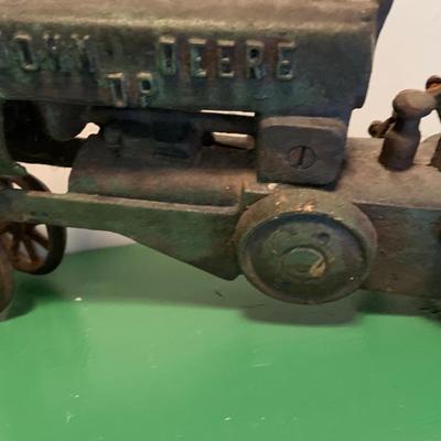 LOT:64G : Vintage Cast Iron John Deere Toy Tractor