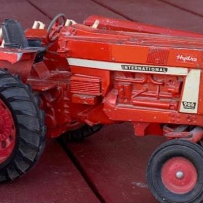 LOT:65G: ERLT Die Cast International Toy Tractor w/ Attachments & Farmall Tractor