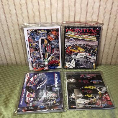 LOT68M: NASCAR Racing Programs & Souvenir: Pontiac Excitement 400, Talladega 500, Daytona 500