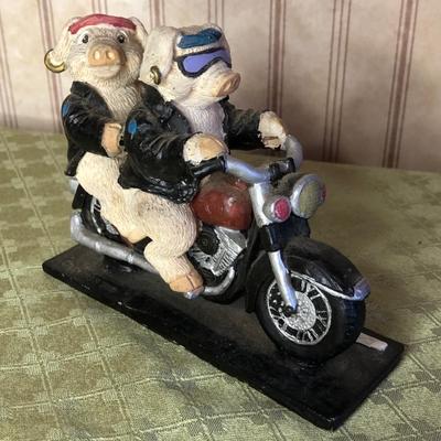 LOT 73M: Young's 1998 Pigs on Hogs Sculptures, Harley-Davidson Semi-Truck & More