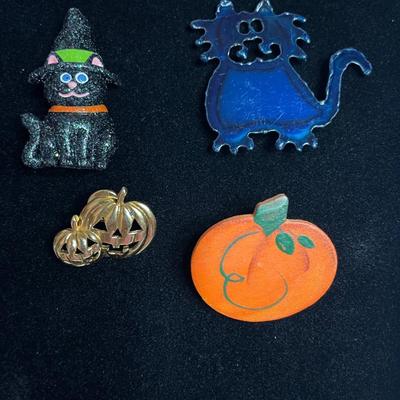 Spooky Pins!!