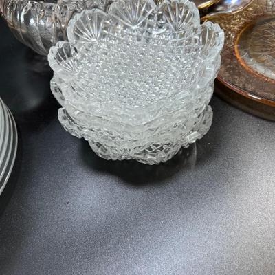 Beautiful Glass collection Fenton baskets ABP, sets glass plates