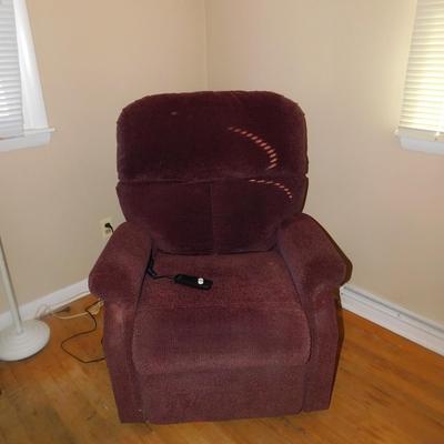 PRIDE MOBILITY POWER LIFT RECLINER