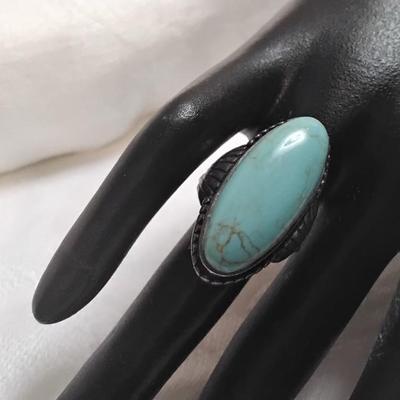 Beautiful Substantial Turquoise Ring Size 6