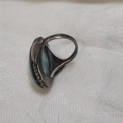 Beautiful Substantial Turquoise Ring Size 6