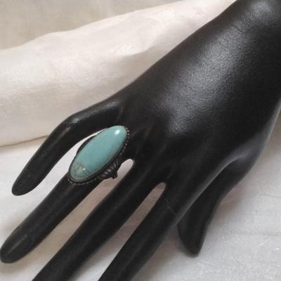 Beautiful Substantial Turquoise Ring Size 6
