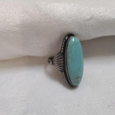 Beautiful Substantial Turquoise Ring Size 6