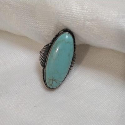 Beautiful Substantial Turquoise Ring Size 6