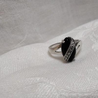 Stunning Black Onyx With Marcasite Sash 925 Ring Size 8