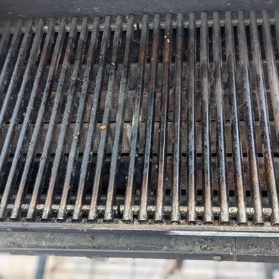 Green Weber Gas Grill, Nice Shape