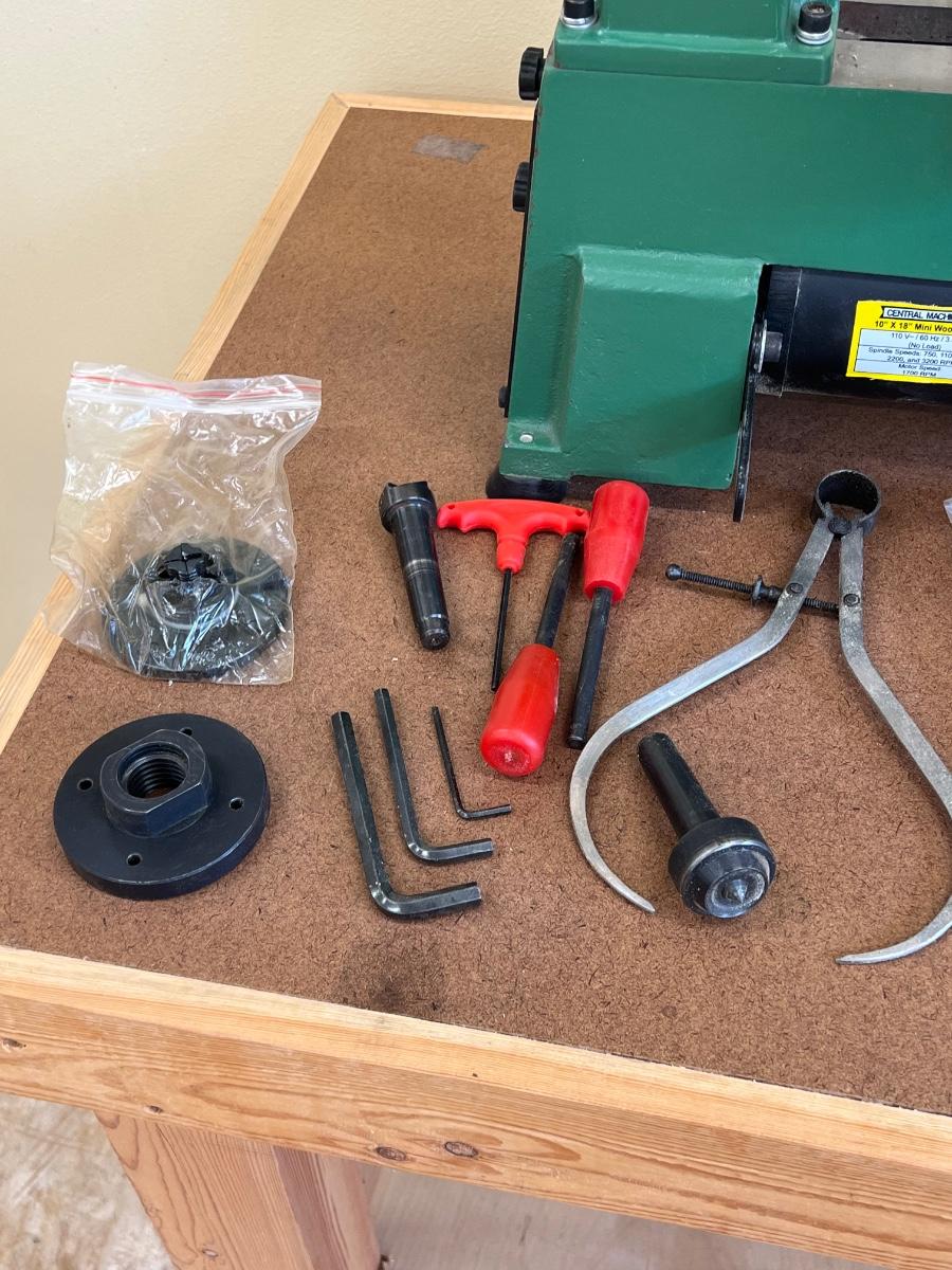 CENTRAL MACHINERY Mini Wood Lathe
