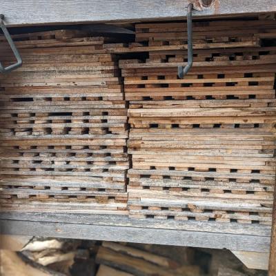 >50 Oak 18" Square Pallets