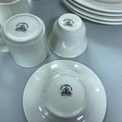 Place setting for 4