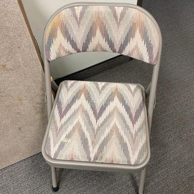 Square Folding Card Table with 6 Cushioned Metal Chairs Different Fabric Patterns