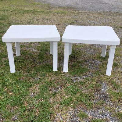 139 Two Plastic Outdoor Patio Side Tables