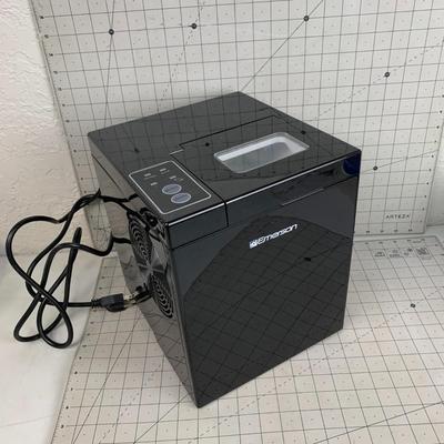 #38 Emerson Ice Maker