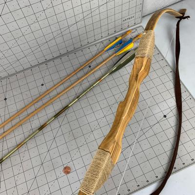 #50 Wooden Bow and Arrows