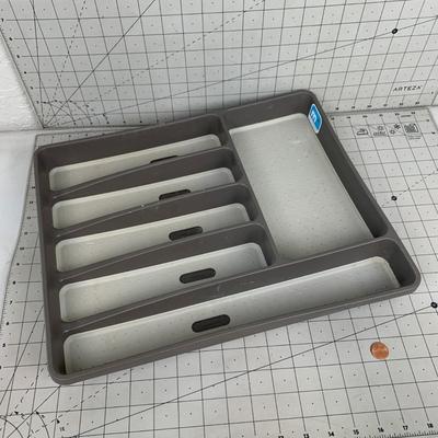 #64 Madesmart Large Silverware Tray
