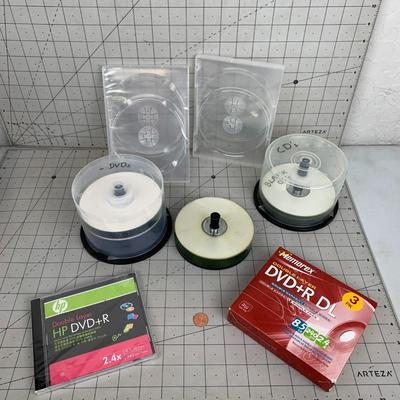 #74 CDs/Dvds