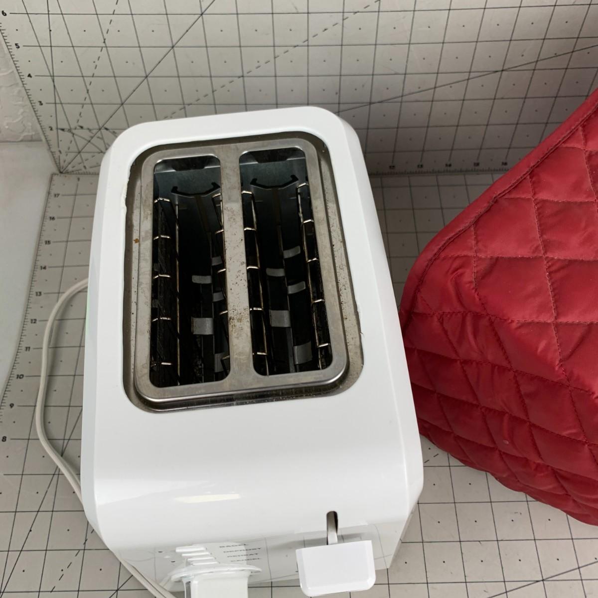 91 Cuisinart Toaster With Quilted Cover
