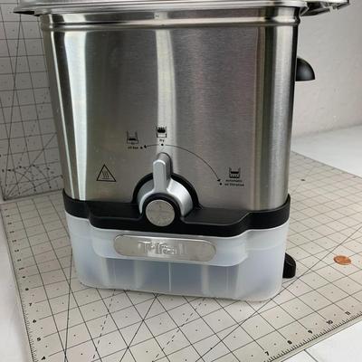 #95 T-Fal Ultimate EZ Clean Deep Fryer